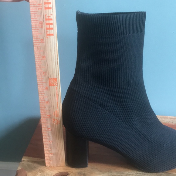 Calvin Klein Women's Ankle Boot. Knitted sock boot. Size 11. - Picture 9 of 9